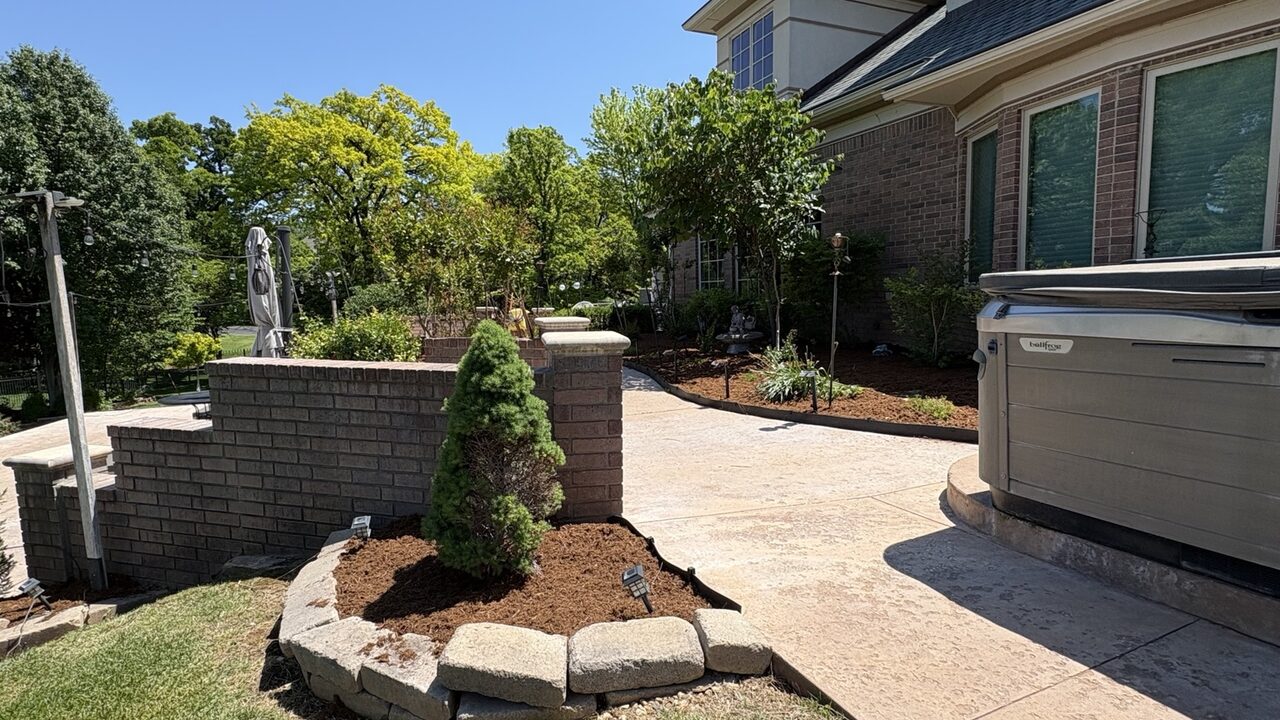 Outdoor maintenance project